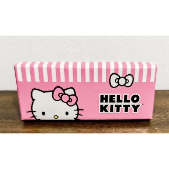 NWT: Hello Kitty - Sterling Silver Stud Earrings with Ceramic Trinket Dish - Picture 5 of 6